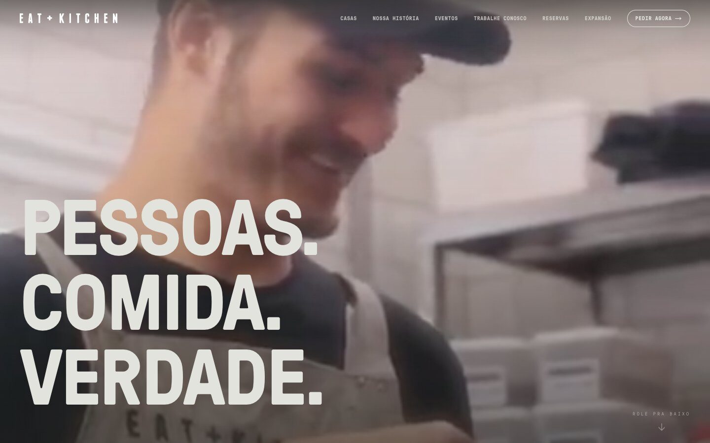 Hero da home do EAT+KITCHEN com o manifesto Pessoas. Comida. Verdade.